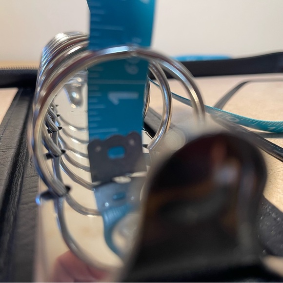 Vintage Zip around Binder Genuine cowhide made in the USA - Picture 13 of 13